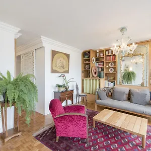 Veeve - Near Pont De Grenelle Apartment